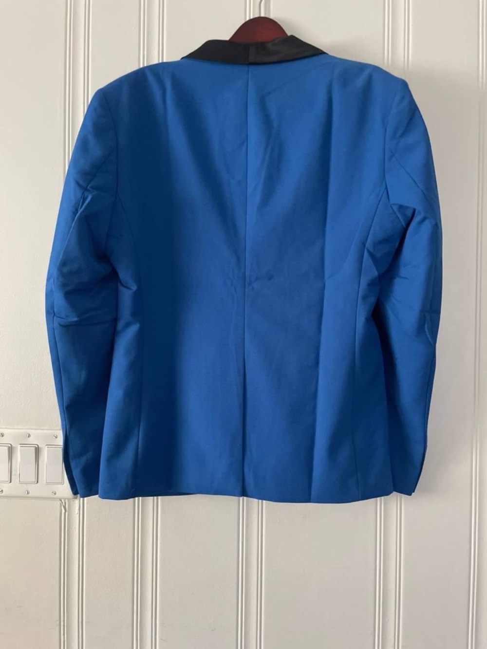 Classic Blue Shawl Lapel Tuxedo Jacket - Picture 6 of 7
